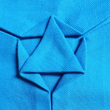 T-Shirt Bleu à petits Hexagones ( Nid D'abeilles ) Collection HoneyComBlue.